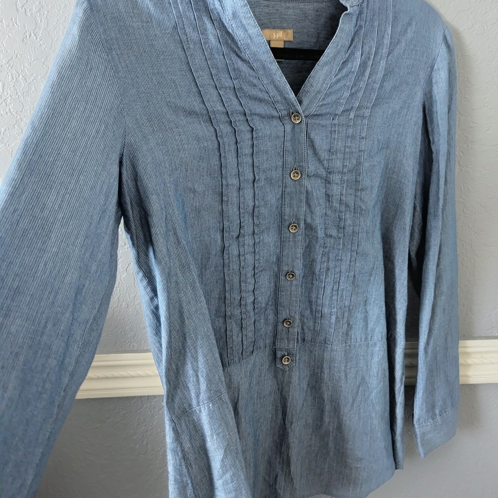 J Jill XS Petite V-neck Blue Striped Pleated Blouse 100% Cotton Button Detail